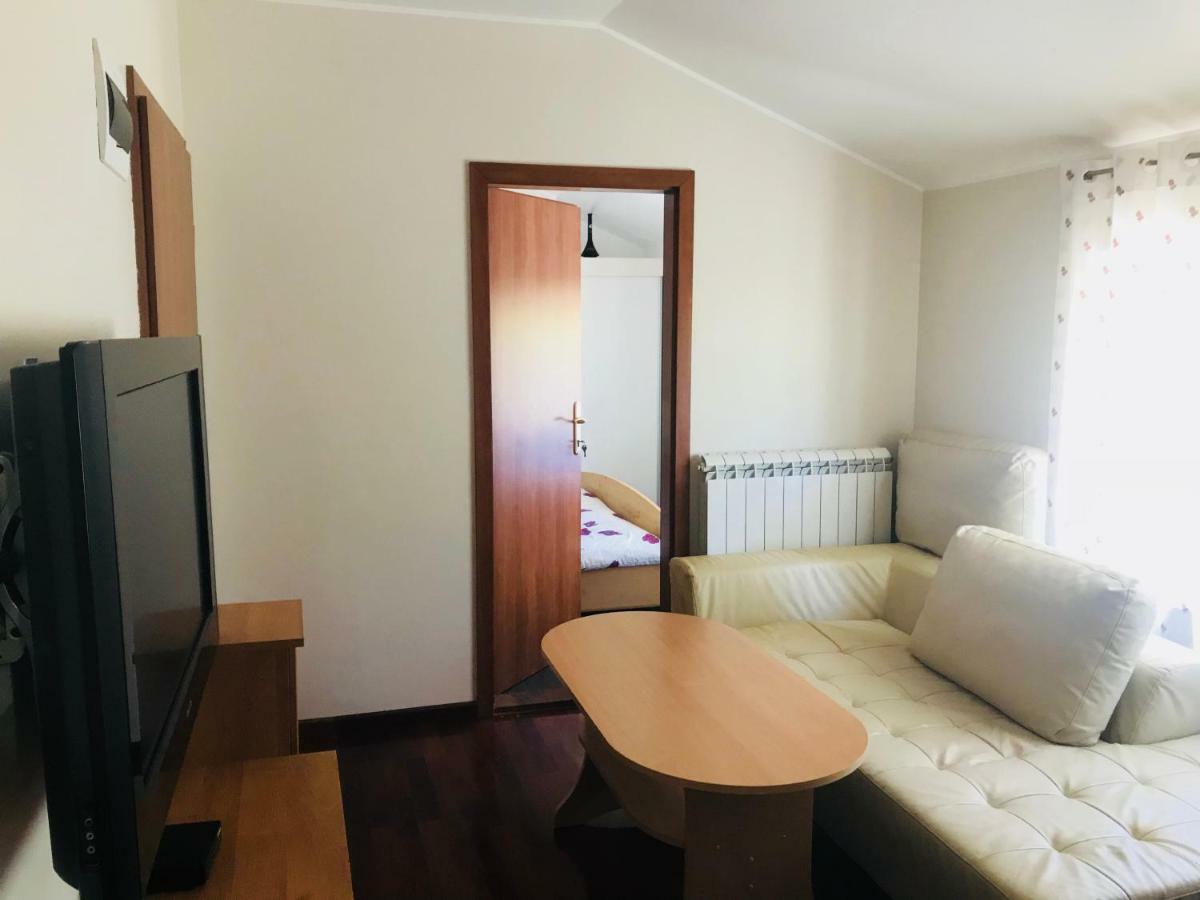 Apartments Vidovic Cezarji Dış mekan fotoğraf